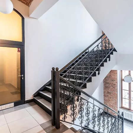 Indigo 2 Z Antresola Apartmán